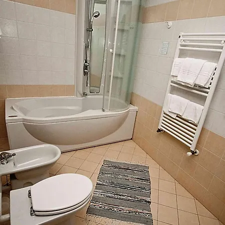 מלון Aquadolce 3*