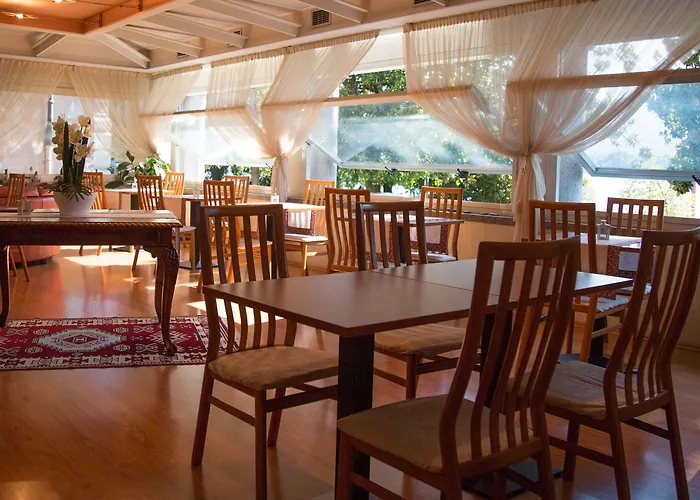 Aquadolce Hotell 3*